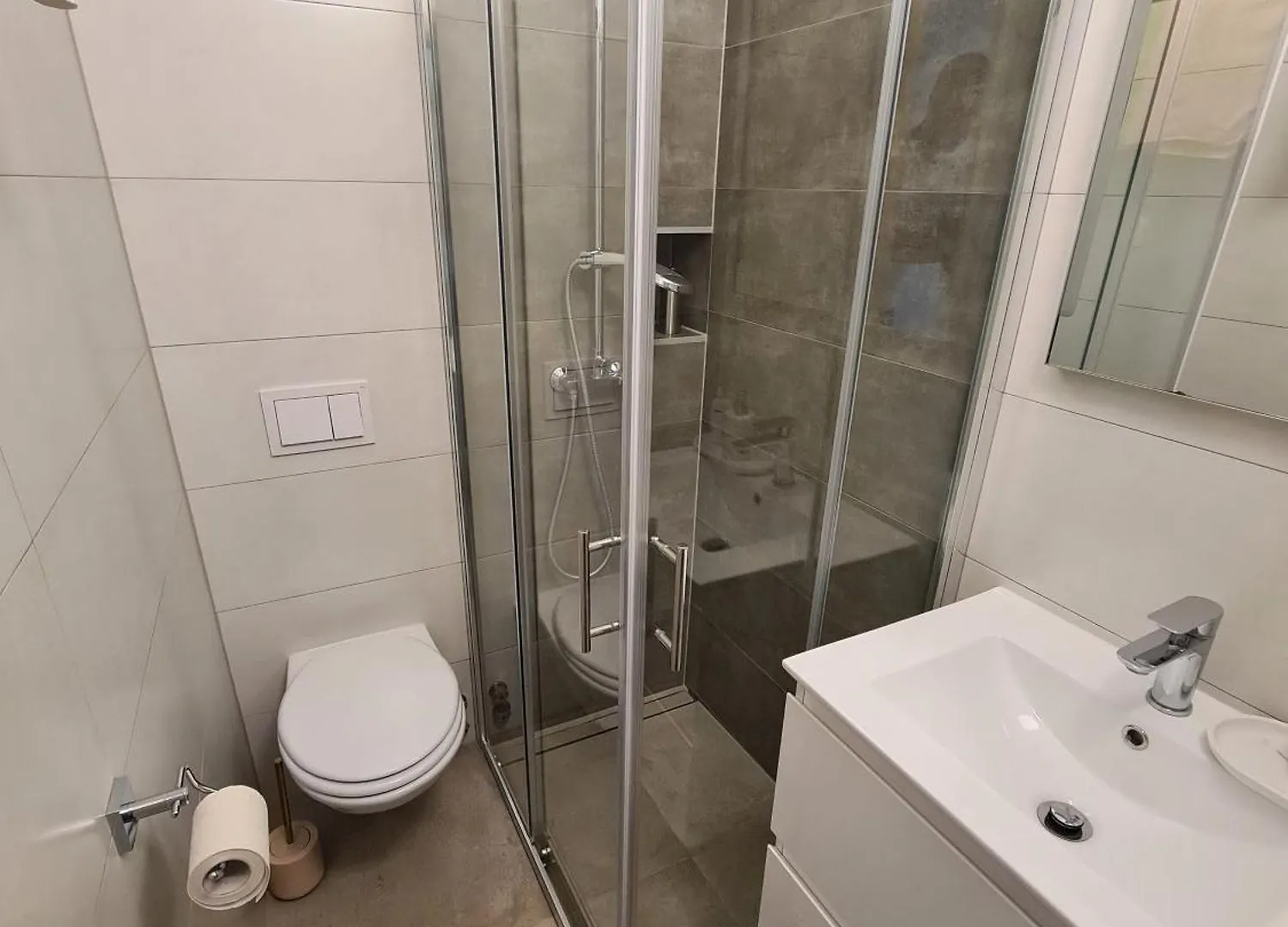 Apartments & Rooms Tom 메덜린 크로아티아
